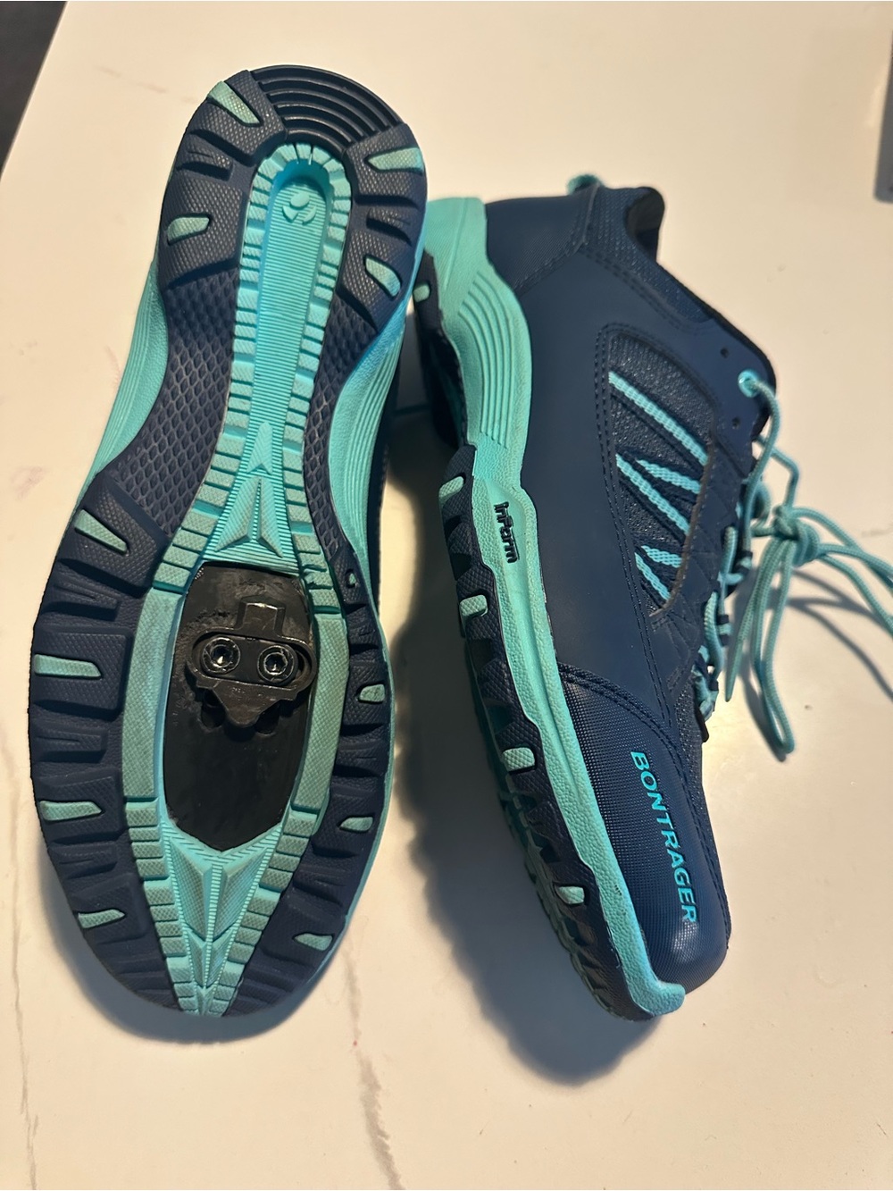 Bontrager Women's Cycling Shoes Navy and Teal- Size 8.5 - Picture 4 of 5